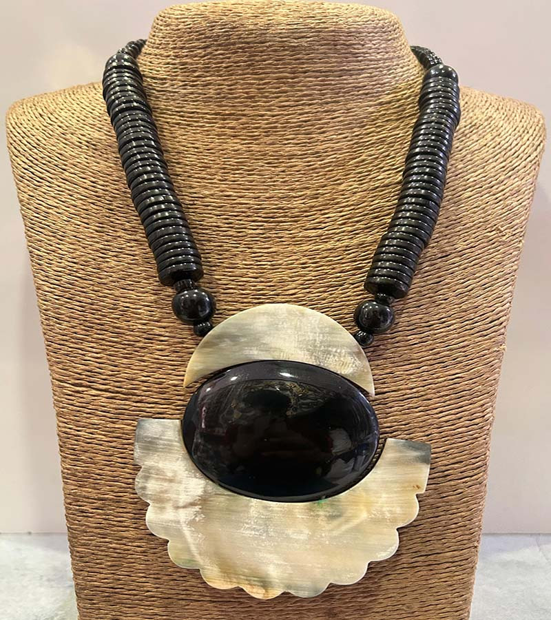 Horn-Camical Beads Necklaces GC-NK-582