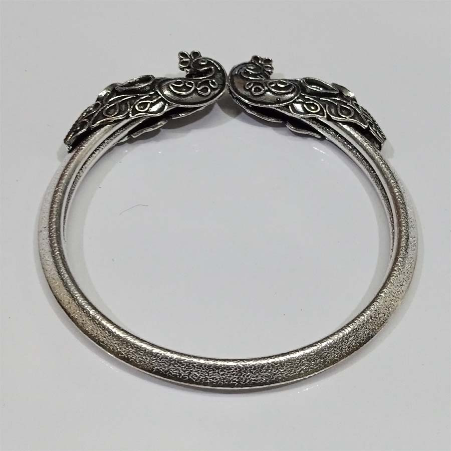 GS Metal Alloy Silver Plating Women's Arm Bangles GC-BL-137