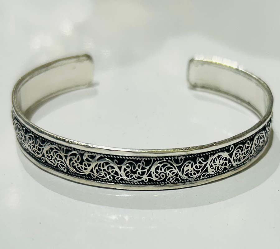 Tibetan Work White  Metal Bangles GC- BL-415